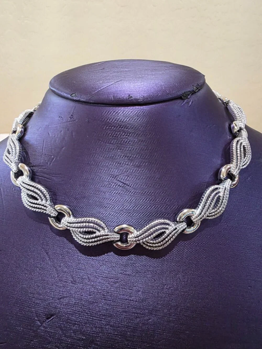 Vintage Signed Trifari (c) Silver-tone Swirled Link Choker Necklace 1950-60's